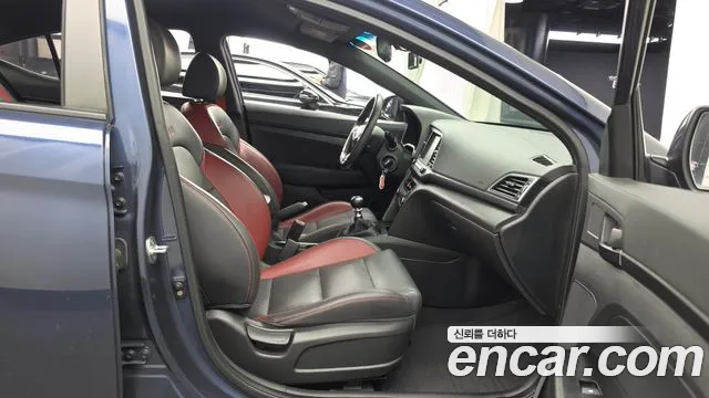Hyundai Avante 2017 thumb 11
