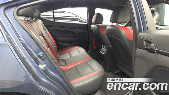 Hyundai Avante 2017 thumb 12