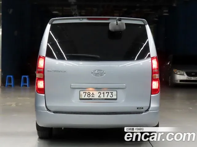 Hyundai Starex 2013 thumb 3