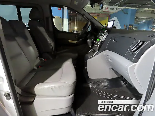 Hyundai Starex 2013 thumb 8