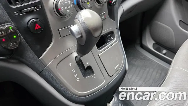 Hyundai Starex 2014 thumb 9
