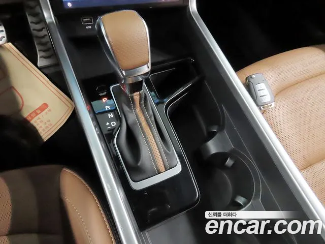 KG_Mobility_Ssangyong Torres 2022 thumb 9