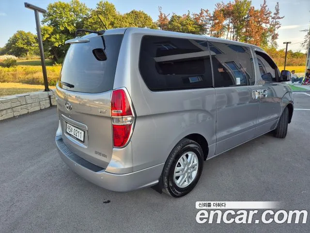 Hyundai Starex 2018 thumb 4