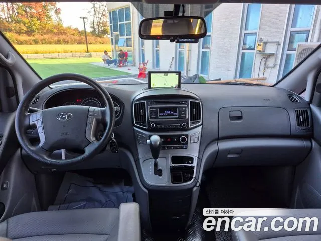 Hyundai Starex 2018 thumb 9