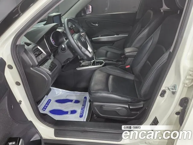 KG_Mobility_Ssangyong TIBOLI 2015 thumb 6