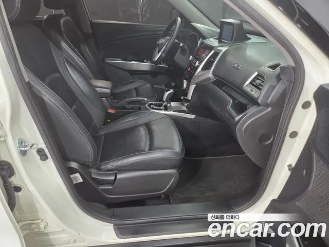 KG_Mobility_Ssangyong TIBOLI 2015 thumb 7