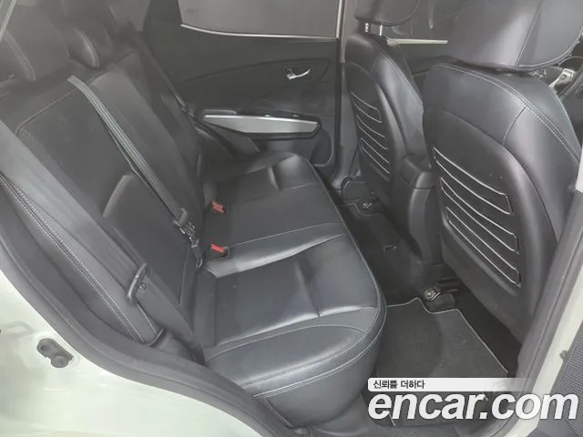 KG_Mobility_Ssangyong TIBOLI 2015 thumb 9
