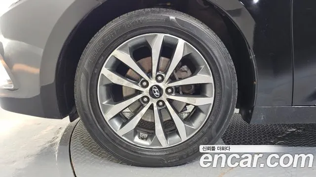 Hyundai Grandeur 2011 thumb 5