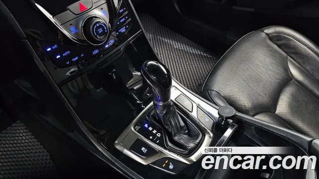 Hyundai Grandeur 2011 thumb 9