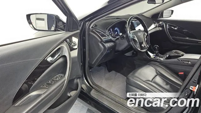 Hyundai Grandeur 2011 thumb 10