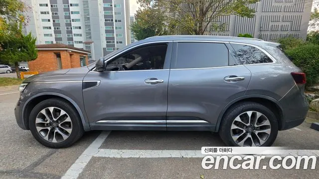 Renault-KoreaSamsung Koleos 2017 thumb 4