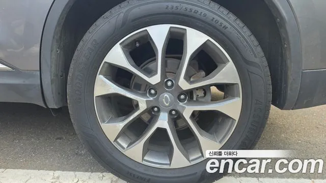 Renault-KoreaSamsung Koleos 2017 thumb 10