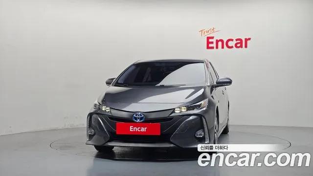 Toyota Prius 2017 thumb 3