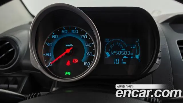 ChevroletGMDaewoo Spark 2013 thumb 8