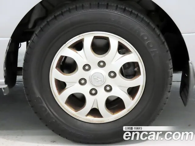Hyundai Starex 2015 thumb 5