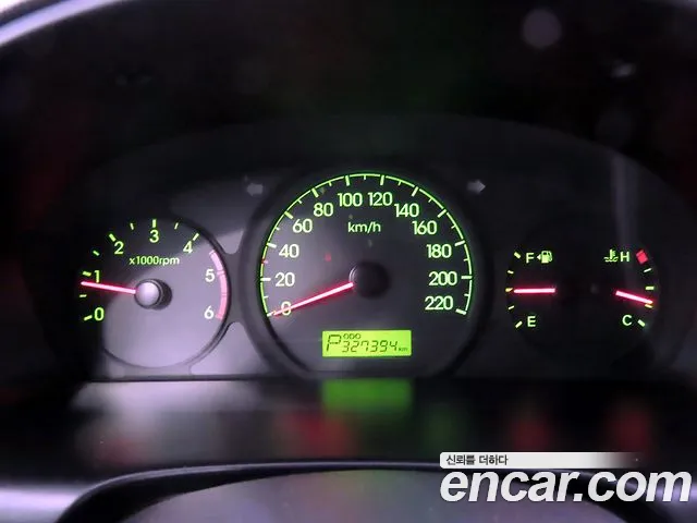 Hyundai Starex 2015 thumb 8