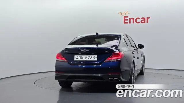 Genesis G70 2018 thumb 4