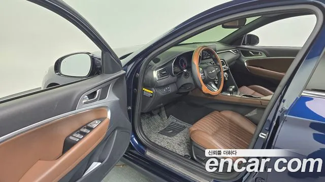 Genesis G70 2018 thumb 10
