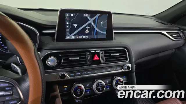 Genesis G70 2018 thumb 12