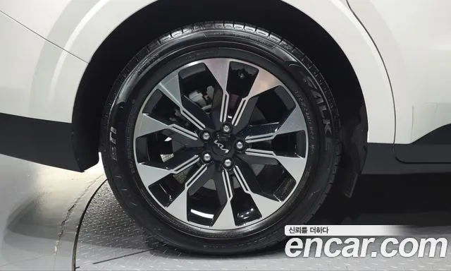 Kia Carnival 2022 thumb 4