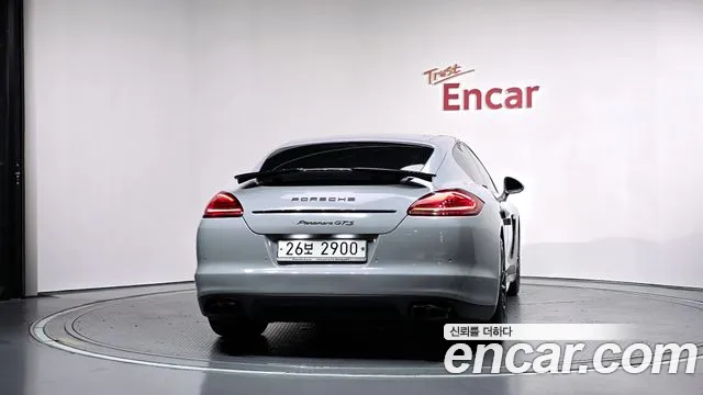 Porsche Panamera 2012 thumb 4