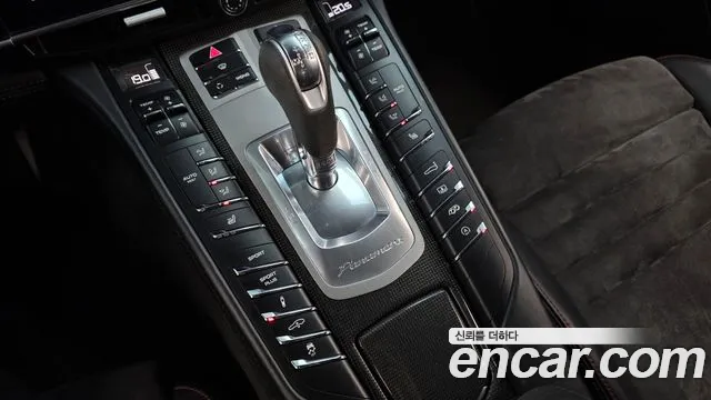 Porsche Panamera 2012 thumb 9
