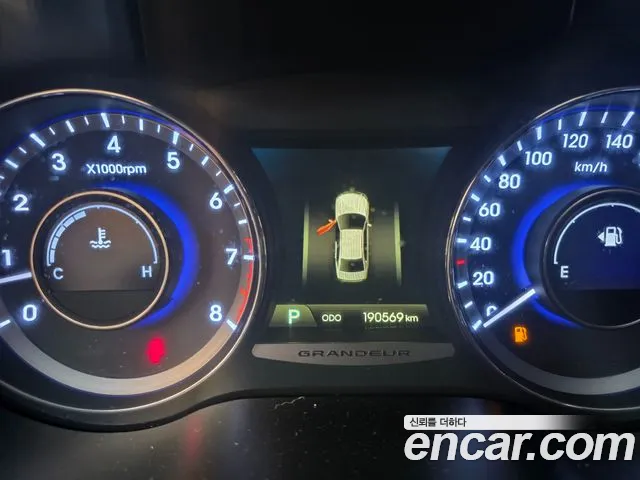 Hyundai Grandeur 2012 thumb 8