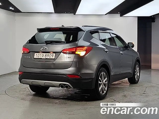 Hyundai Santa Fe 2012 thumb 4