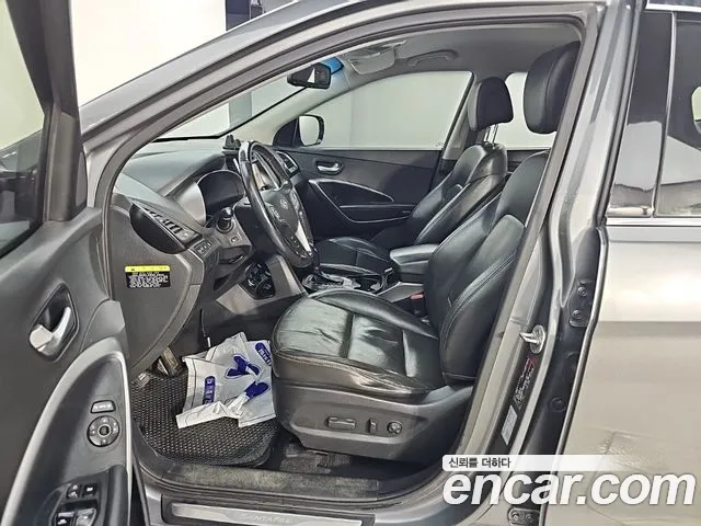 Hyundai Santa Fe 2012 thumb 10