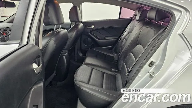 Kia K3 2016 thumb 11