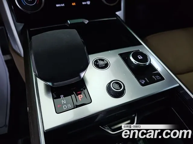 Land Rover Range Rover 2022 thumb 8