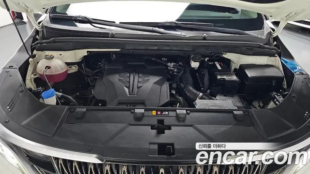 Kia Carnival 2021 thumb 5