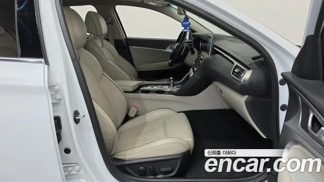 Genesis G70 2018 thumb 11
