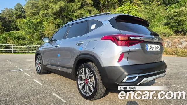 Kia Seltos 2022 thumb 4