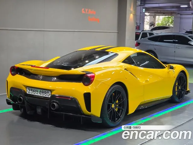 Ferrari 488 2020 thumb 3