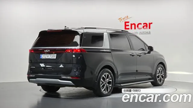 Kia Carnival 2022 thumb 2