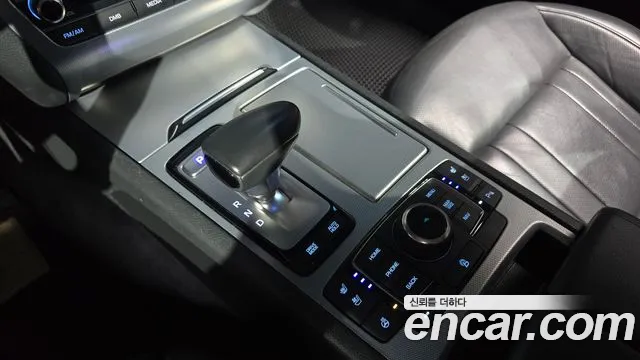 Genesis G80 2016 thumb 9