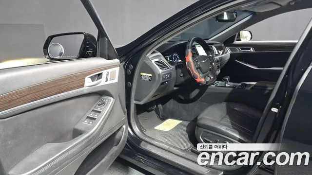 Genesis G80 2016 thumb 10