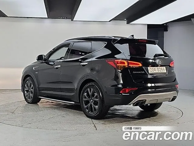 Hyundai Santa Fe 2016 thumb 3