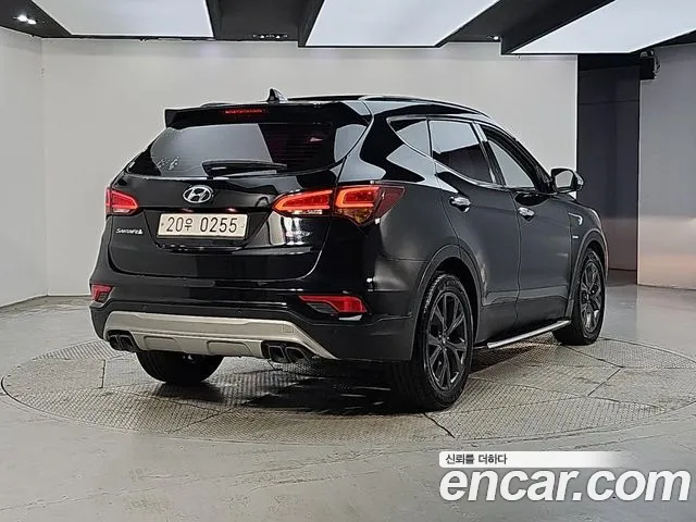 Hyundai Santa Fe 2016 thumb 4