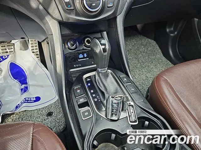 Hyundai Santa Fe 2016 thumb 8