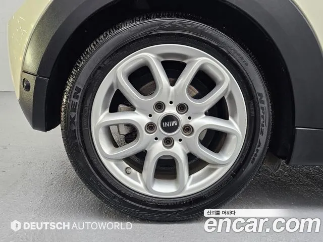 MINI Hatch 2016 thumb 5