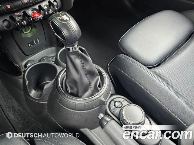 MINI Hatch 2016 thumb 9