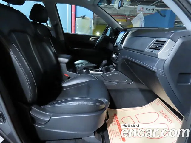 KG_Mobility_Ssangyong Rexton 2018 thumb 8