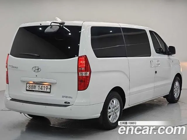 Hyundai Starex 2019 thumb 4