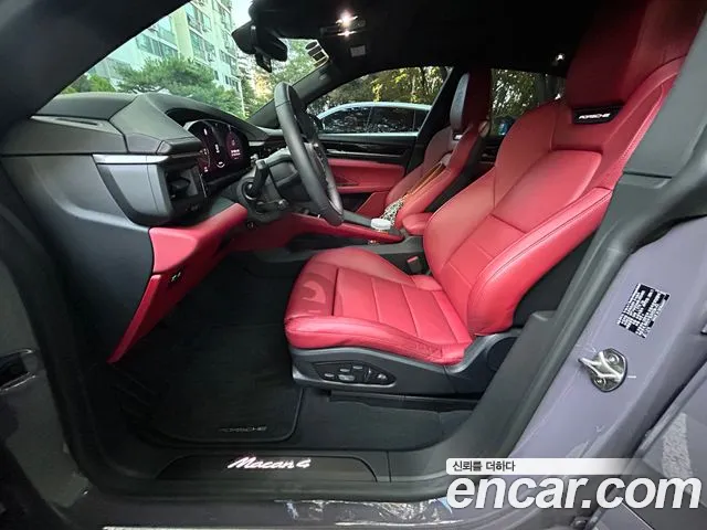 Porsche Macan 2024 thumb 2