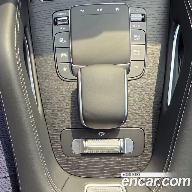 Mercedes-Benz GLS 2024 thumb 9