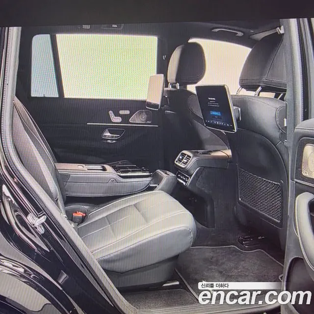 Mercedes-Benz GLS 2024 thumb 10