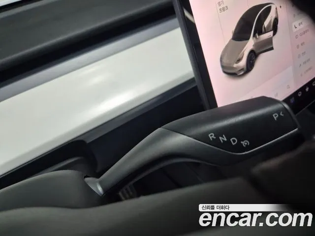 Tesla Model Y 2021 thumb 9
