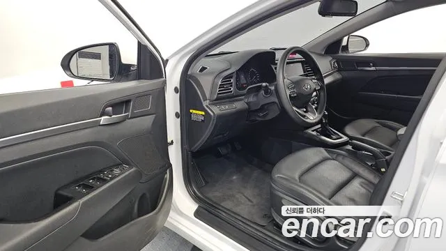 Hyundai Avante 2019 thumb 10